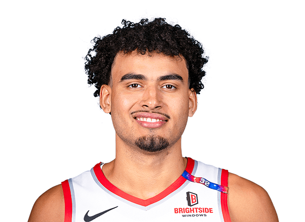Portrait of Justin Minaya