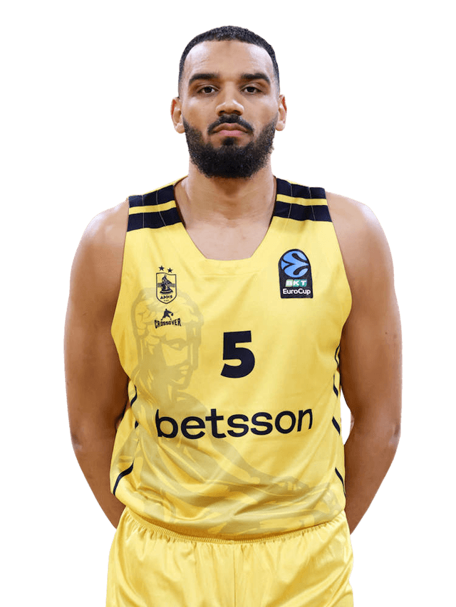 Portrait of Amine Noua